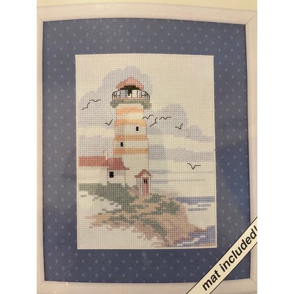 Gull Lighthouse Weekenders Cross Stitch 02780 - Picture 2 of 3